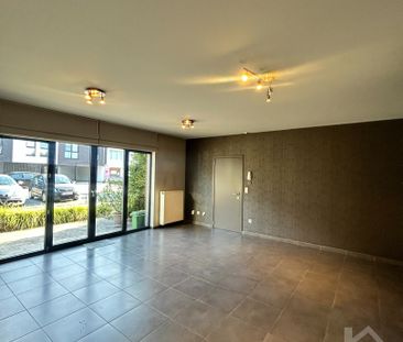 Stijlvol appartement met 2 slaapkamers en parkeerplaats - Te huur i... - Photo 1