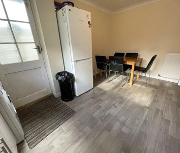 Kinson Road, Bournemouth, BH10 - Photo 3