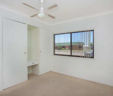 Charming Family Home - Photo 1