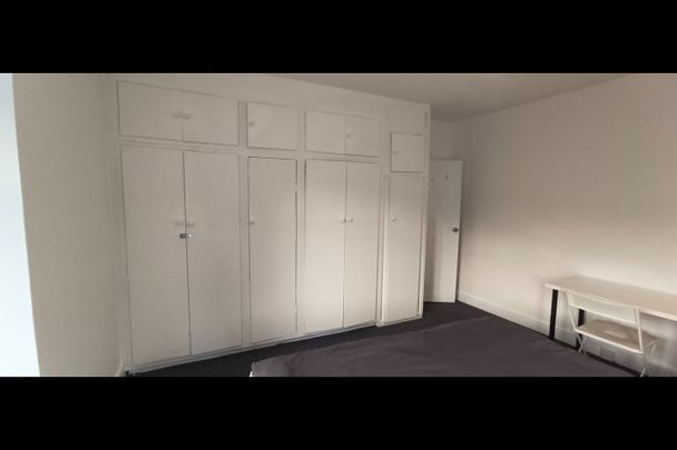 Room in a Shared Flat, Manor Drive, HA9 - Photo 1