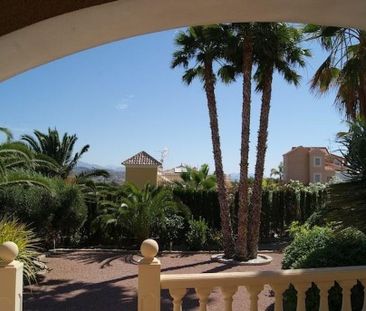4 room luxury Villa for rent in El Campello, Spain - Photo 3