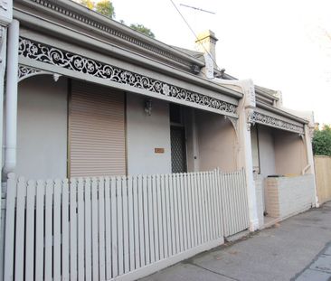 Charming Victorian Home in Carlton North - Photo 4