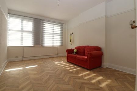 Carnarvon Road, CO15, Property for rent - Photo 2