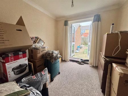 Hunters Close, Easingwold - Photo 4