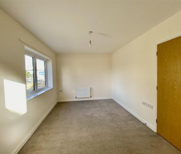 2 bedroom end of terrace house to rent - Photo 6
