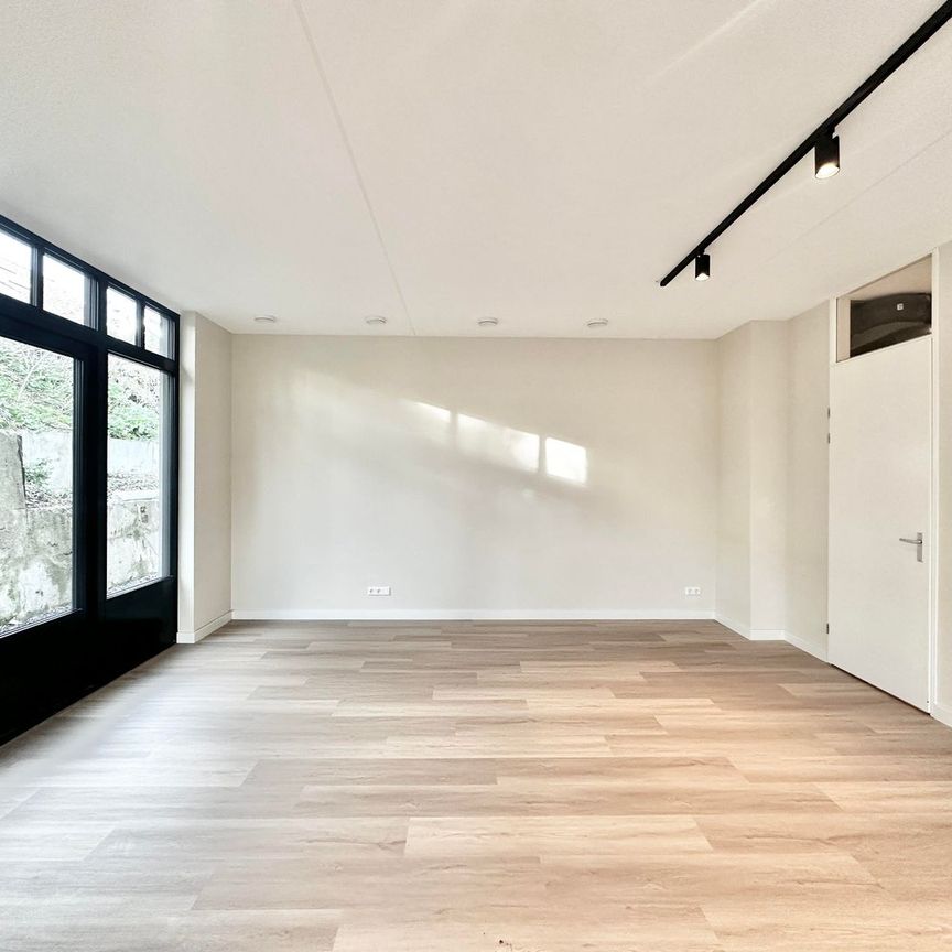 Appartement te huur: Kometensingel 90-A 1033 BX Amsterdam - Photo 1