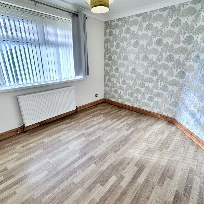 Princess Avenue - Photo 1