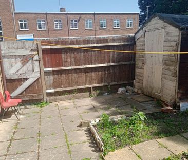 23 Avondale Drive, Hayes, Hayes, UB3 3PZ - Photo 6