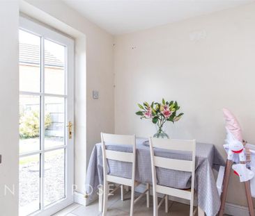 2 bedroom end of terrace house to rent - Photo 1