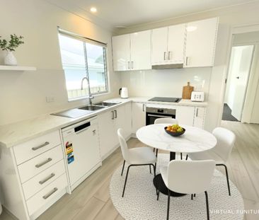 ​Newly renovated ​Home with the Ultimate Beachside Lifestyle! - Photo 4