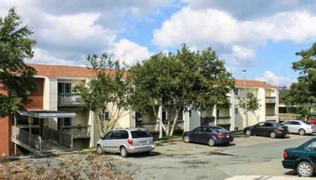 Pleasantview Manor Apartments - Photo 4