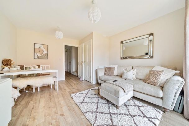 2 bedroom semi-detached house to rent - Photo 1