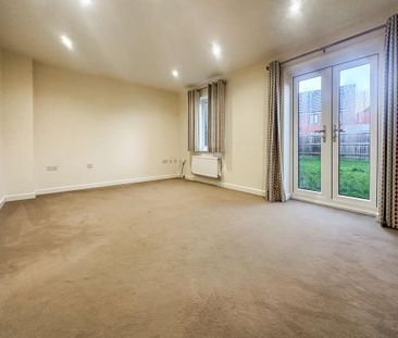 3 bedroom semi-detached house to rent - Photo 3