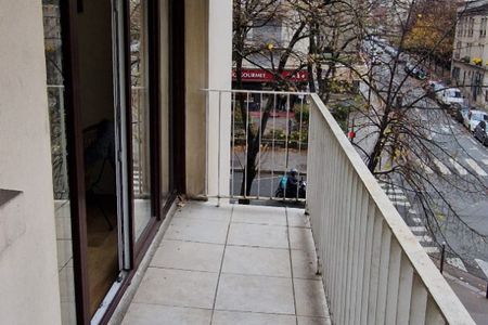 Appartement T2 avec un balcon meublé et entièrement rénové 38 m² - Paris 15 - Photo 4