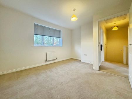 2 bedroom semi-detached house to rent - Photo 4