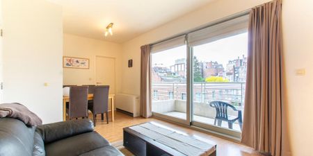 Appartement te huur in Etterbeek voor € 1.050 met 1 slaapkamer - Photo 5