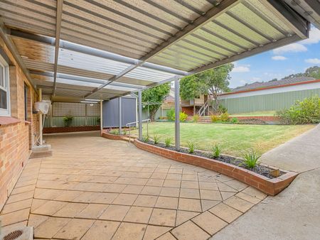 Home For Rent - Photo 5