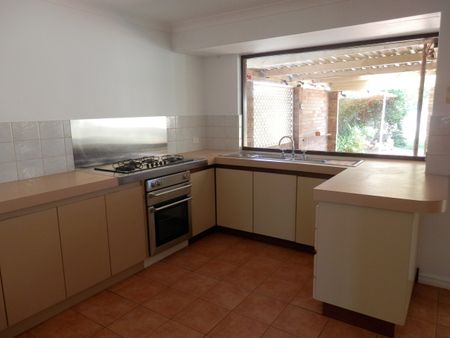 Great Location! - Photo 5