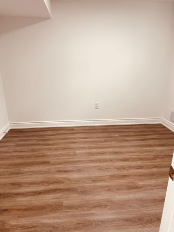 For Lease - 24 Chase Crescent, Cambridge, Ontario - Photo 2