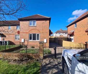 3 bedroom terraced house to rent - Photo 4