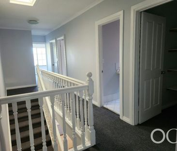 Open the Door To Modern Comfort and City Convenience - Photo 1
