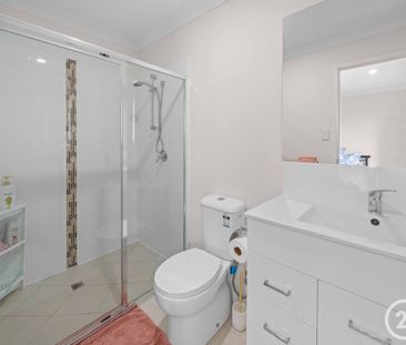 Modern 1 Bedroom Duplex - Photo 1