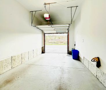 For Lease - 166 Ogston Crescent, Whitby, Ontario - Photo 6