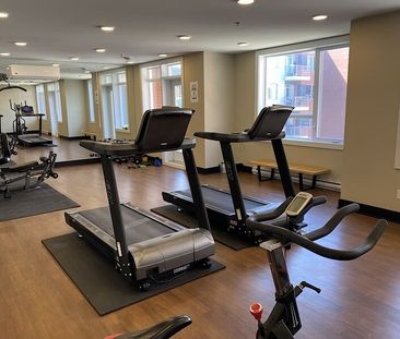 60 Cartier Street, Longueuil, QC - Photo 3
