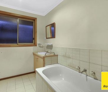 Perfectly Positioned for Everyday Living! - Photo 5