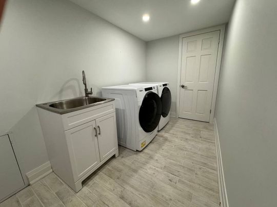 For Lease - 84 Venice Gate Drive Unit# Lower, Vaughan, Ontario - Photo 1