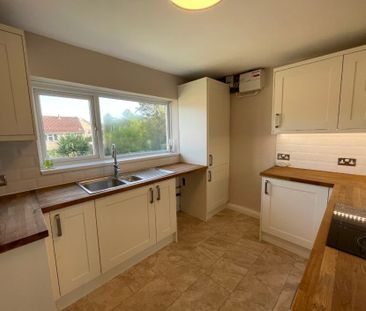 Beacons View, Neath, SA11 - Photo 5