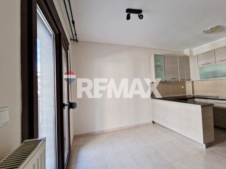 Εξαιρετική γκαρσονιέρα με πάρκινγκ στο Καραμπουρνάκι - Φωτογραφία 3