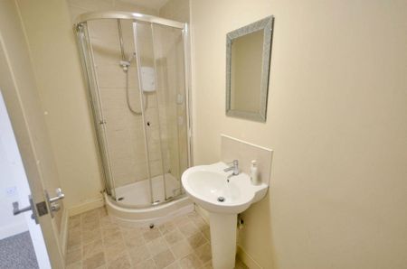 1 bedroom flat to rent - Photo 4