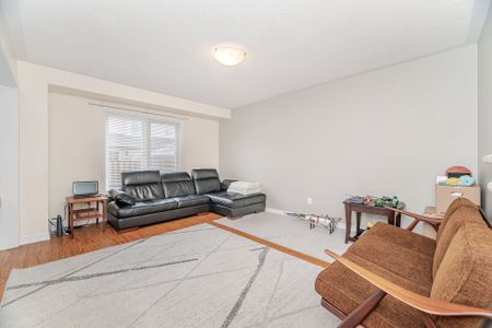 For Lease - 2570 Valleyridge Drive, Oakville, Ontario - Photo 4