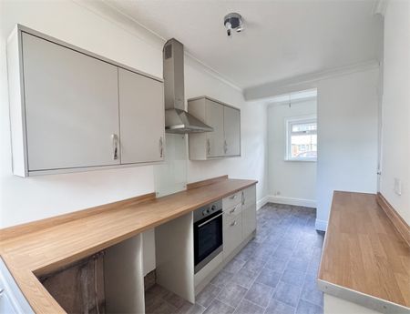 2 Bedroom Terraced To Let - Photo 5