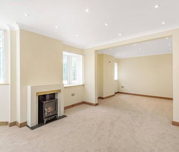 4 bedroom link detached house to rent - Photo 2