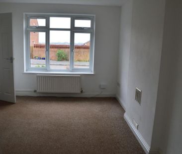 3 bedroom detached house to rent - Photo 2