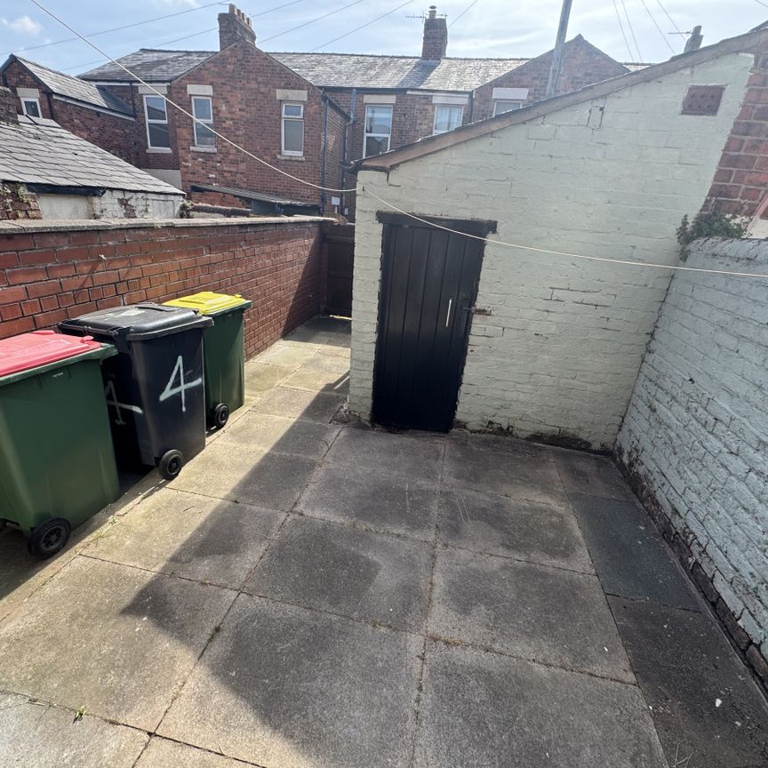 4, Brunswick Place, Preston - Photo 1