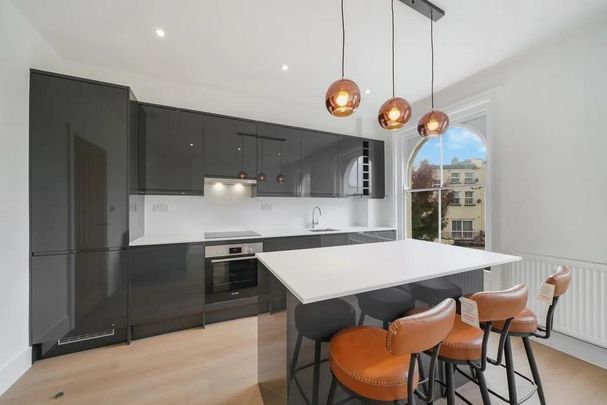 3 bedroom flat to rent - Photo 1