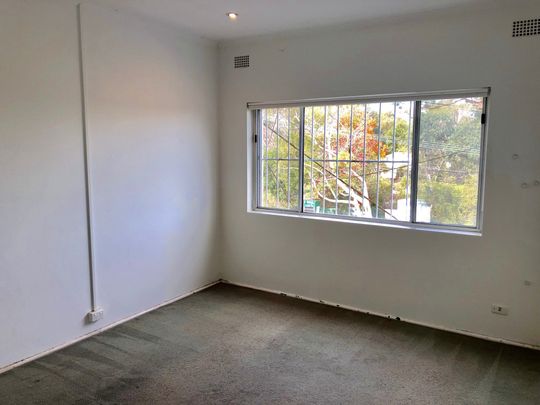 1/8 Moore Avenue - Photo 1