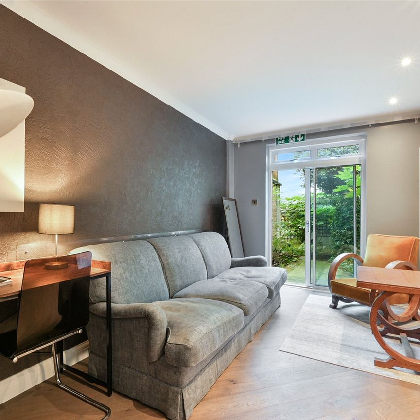 Newly Refurbished Three Bedroom Apartment in the Heart of Marylebone - Photo 1