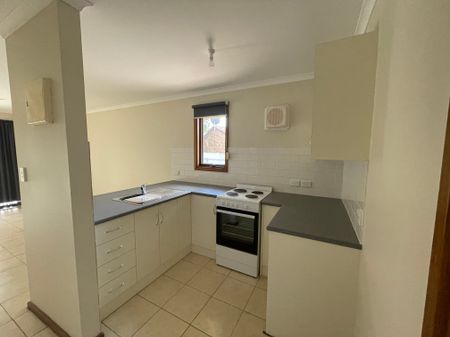 3 Roberts Crescent, Port Augusta SA 5700 - Photo 5