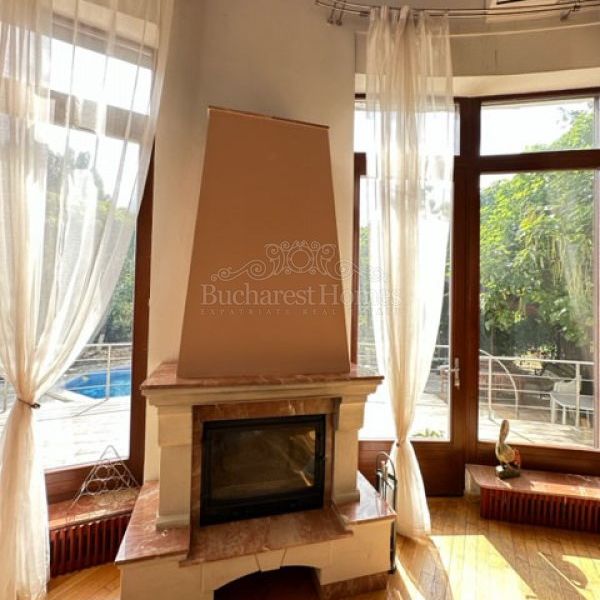 Large Mansion and Grounds, 6 bdr, Pipera - Photo 1