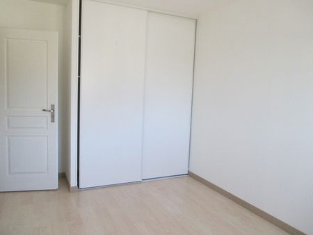 Location Maison 4 pièces 70m² ST JEAN LE BLANC 45650 - Photo 2
