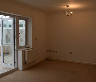 4 bedroom detached house to rent - Photo 1