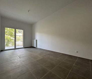 location Appartement T2 DE 46.37m² À OLLIOULES - Photo 1