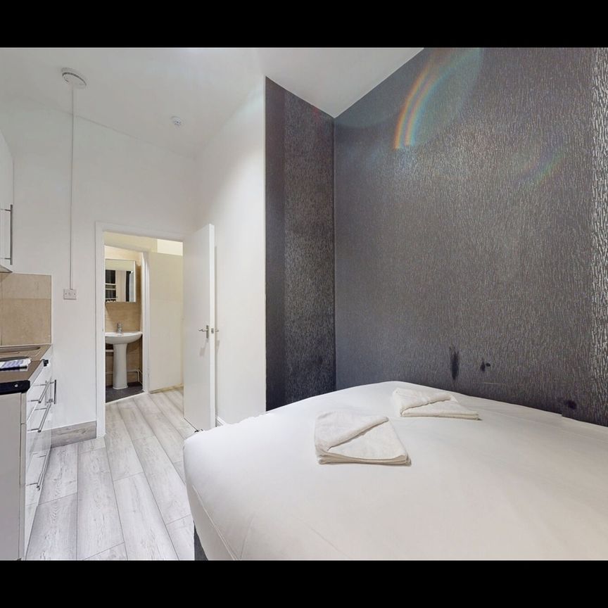 Studio Flat, Talbot Square, W2 - Photo 1