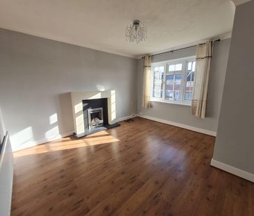 Hillside Close, Wakefield - Photo 2