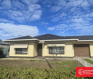 3 BEDROOM FAMILY HOME - MINUTES TO THE BEACH - Photo 4