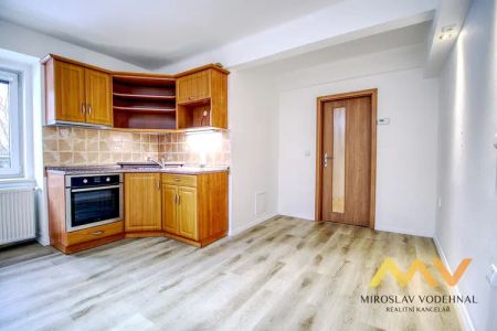 Pronájem bytu 2+kk v centru Hradce Králové - ul. Střelecká. - Photo 3